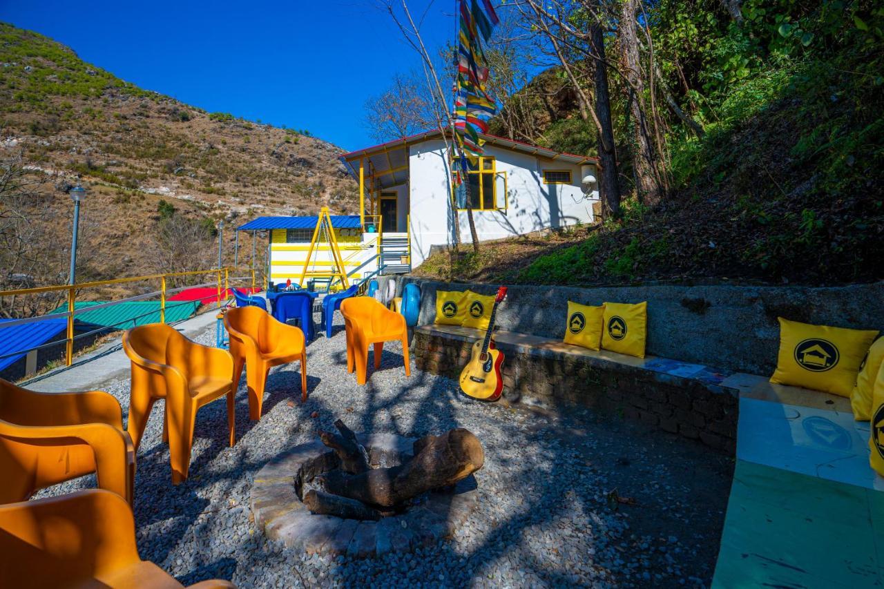 The Hosteller Mussoorie By The Streamside, Kempty Exterior photo