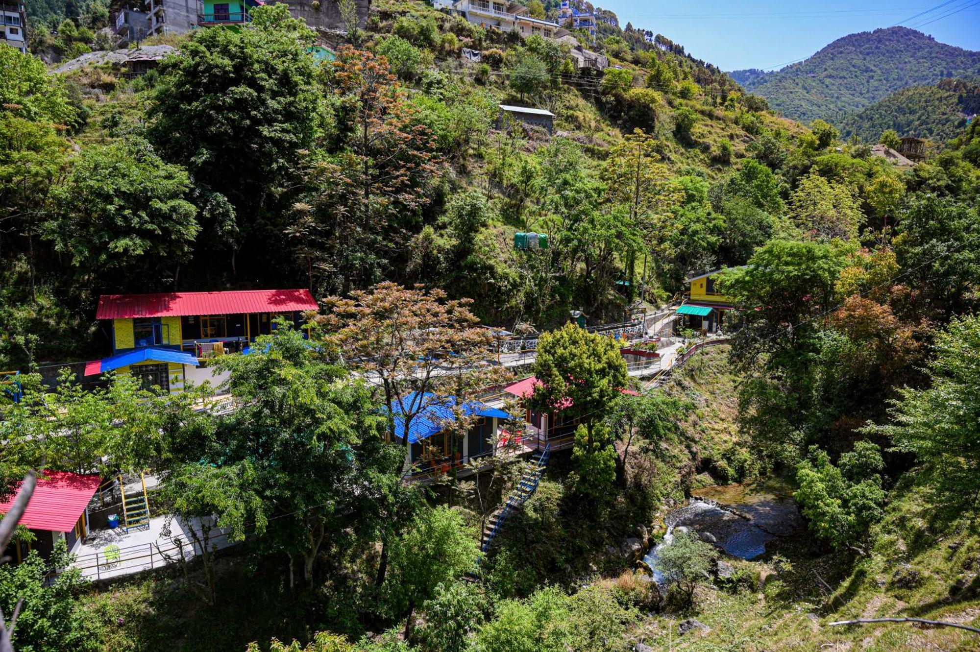 The Hosteller Mussoorie By The Streamside, Kempty Exterior photo